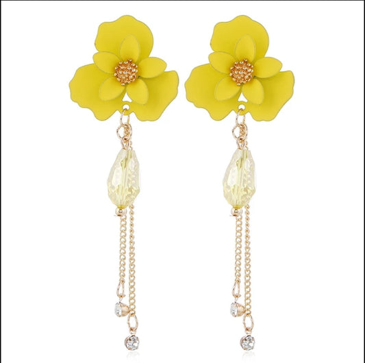 Flower Shaped Strip Drop Earrings