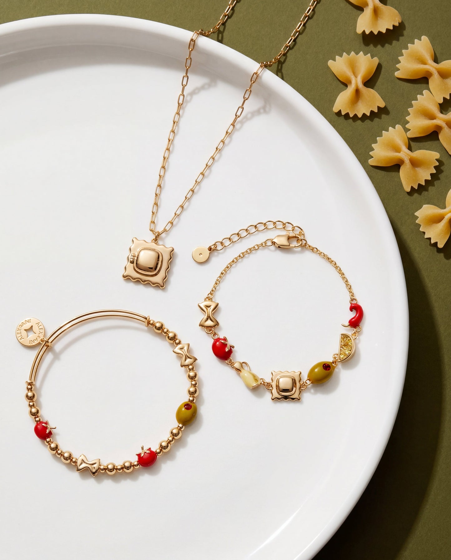 Pasta Girl Linear Bracelet