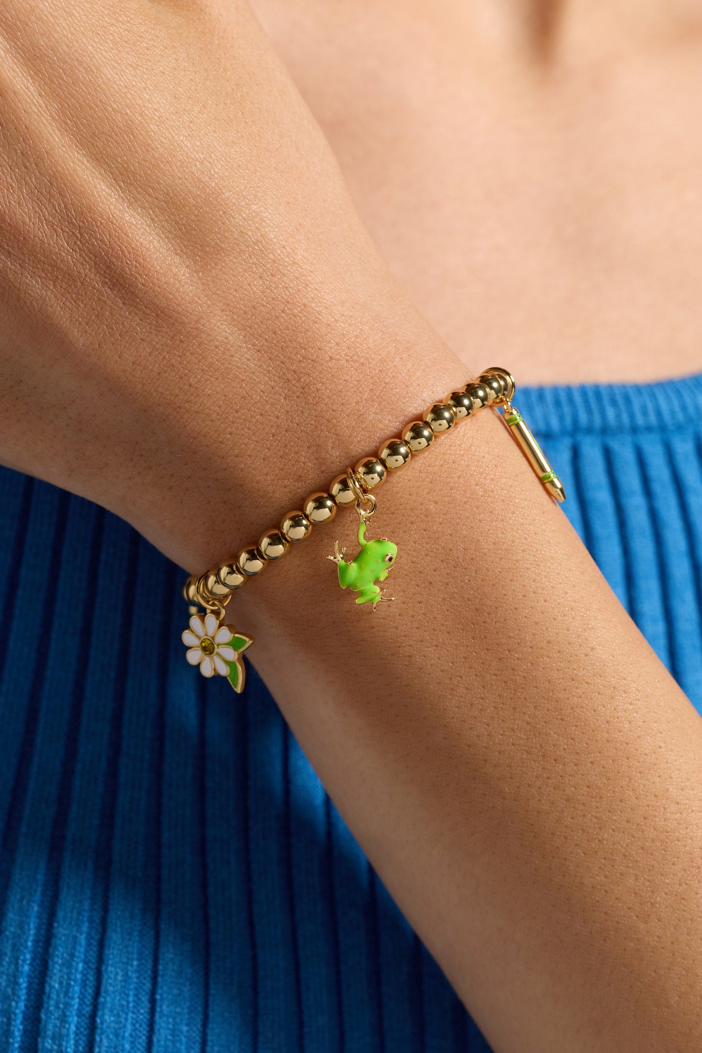 Crayola Fan Favorites Forest Green Charm Stretch Bracelet