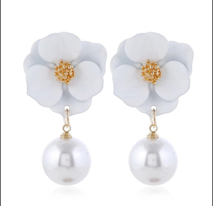 Flower Shaped Stud Earrings